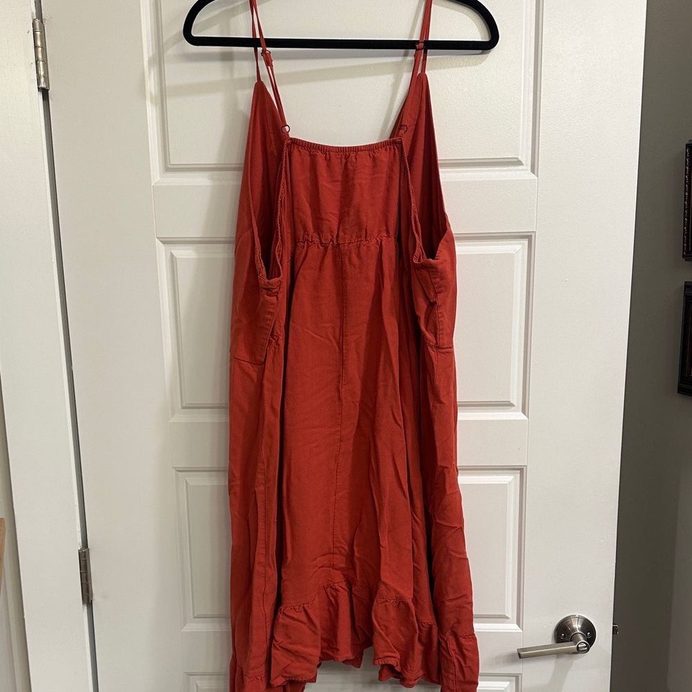 Women's Red Button-Down dress - Picture 3 of 3